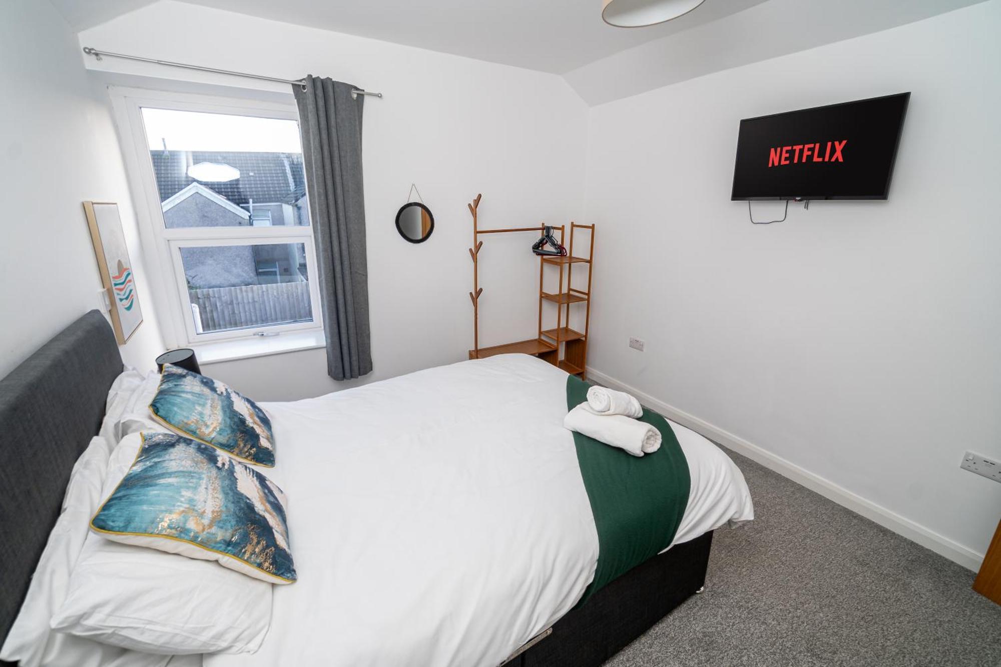 Spacious 3-Bed Near The City Centre Swansea Exterior photo